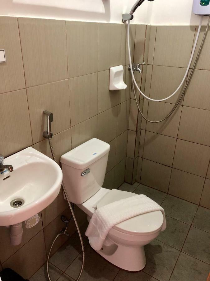 Kent Travellers' Inn Корон Екстер'єр фото